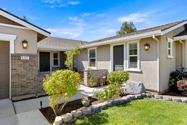 5121 Ridgevine Way, Fair Oaks, CA 95628