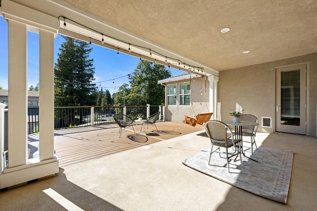 5121 Ridgevine Way, Fair Oaks, CA 95628