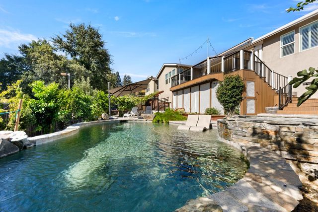 5121 Ridgevine Way, Fair Oaks, CA 95628