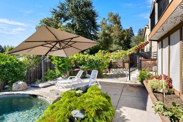 5121 Ridgevine Way, Fair Oaks, CA 95628