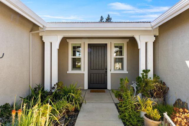 5121 Ridgevine Way, Fair Oaks, CA 95628