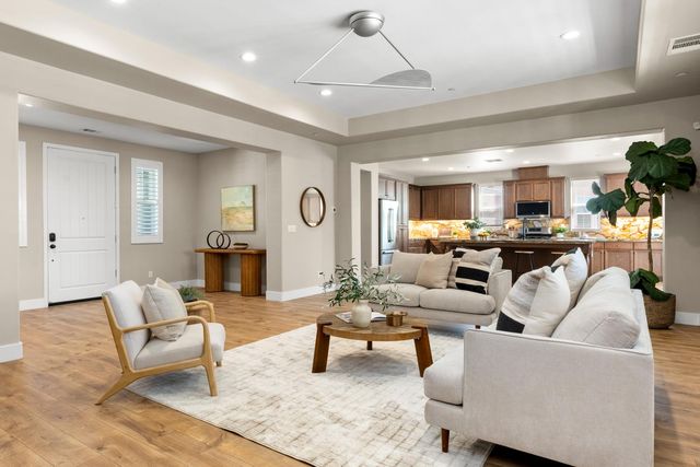 5121 Ridgevine Way, Fair Oaks, CA 95628