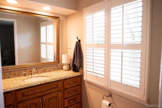 14922 Robinwood Drive, Plymouth, MI 48170
