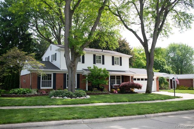 14922 Robinwood Drive, Plymouth, MI 48170