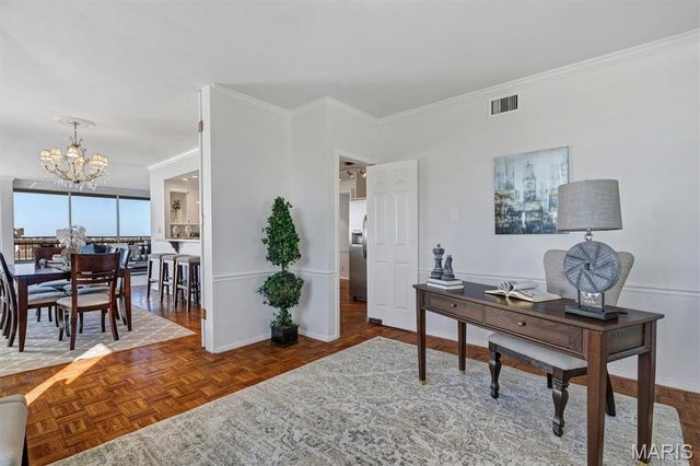 4501 Lindell Boulevard 11A, St Louis, MO 63108