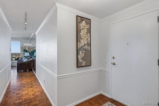 4501 Lindell Boulevard 11A, St Louis, MO 63108