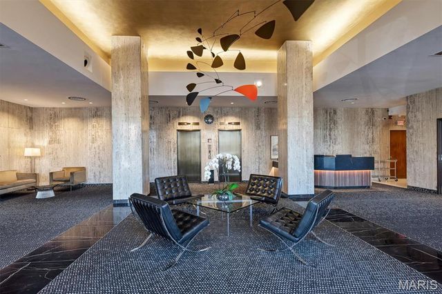 4501 Lindell Boulevard 11A, St Louis, MO 63108