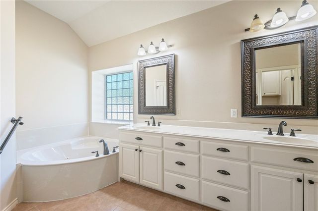 8442 Lauren Drive, College Station, TX 77845