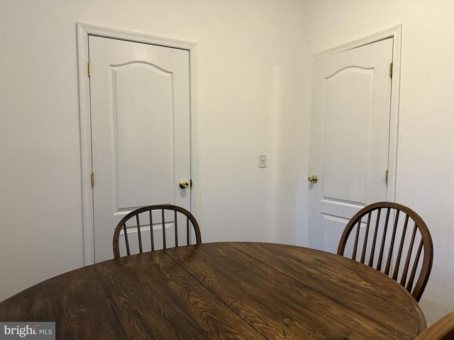 666 E BAY AVE, Barnegat, NJ 08005