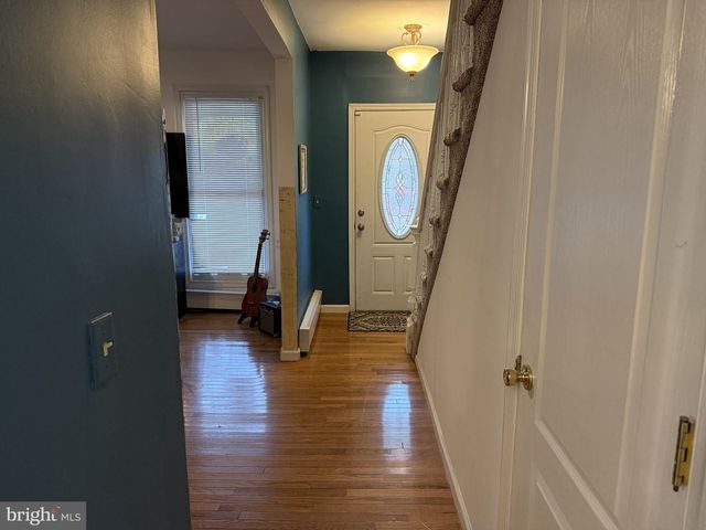 666 E BAY AVE, Barnegat, NJ 08005