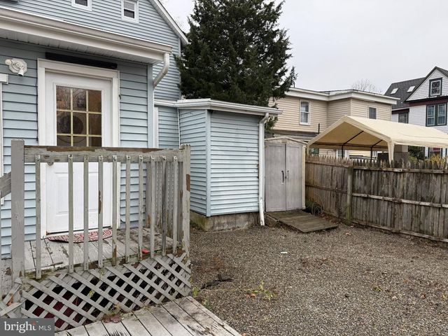 666 E BAY AVE, Barnegat, NJ 08005