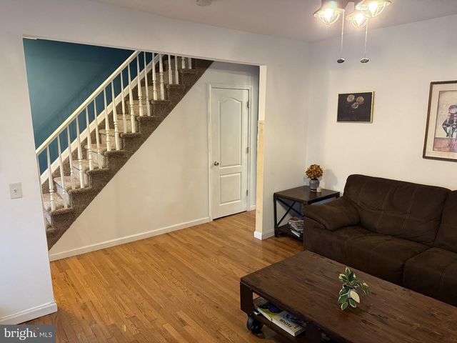 666 E BAY AVE, Barnegat, NJ 08005