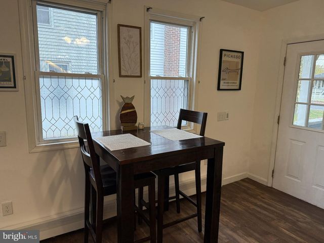 666 E BAY AVE, Barnegat, NJ 08005