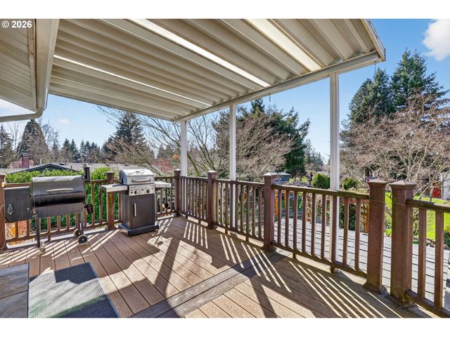 14275 Se HOLLY VIEW Ter, Damascus, OR 97089