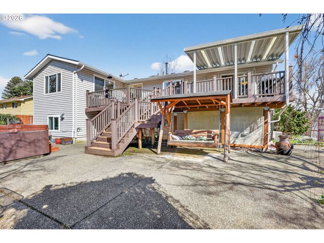 14275 Se HOLLY VIEW Ter, Damascus, OR 97089