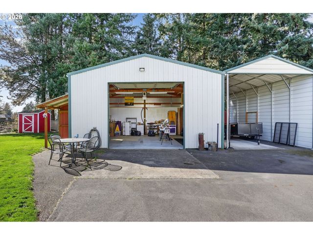 14275 Se HOLLY VIEW Ter, Damascus, OR 97089