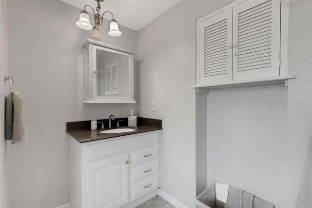 3174 REGATTA CIRCLE, Sarasota, FL 34231