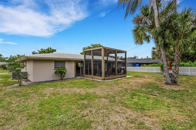 3174 REGATTA CIRCLE, Sarasota, FL 34231