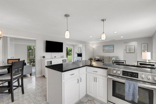 3174 REGATTA CIRCLE, Sarasota, FL 34231