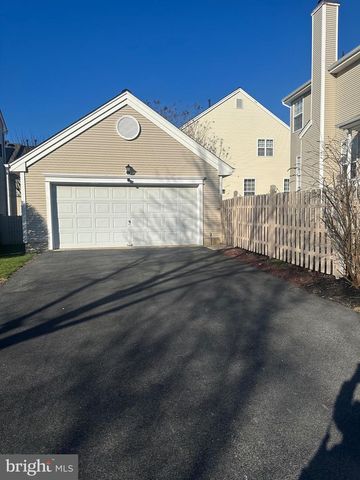 19 ELDRIDGE DR, Robbinsville, NJ 08691