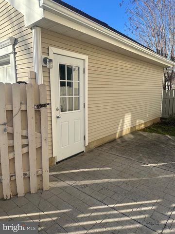 19 ELDRIDGE DR, Robbinsville, NJ 08691