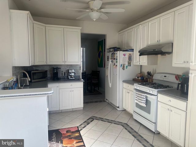 19 ELDRIDGE DR, Robbinsville, NJ 08691