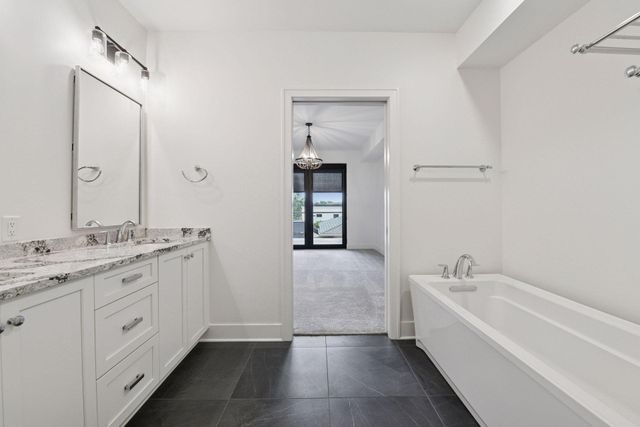 222 Ferndale Road S 207, Wayzata, MN 55391