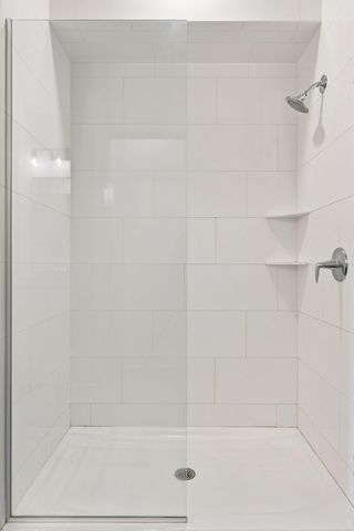 222 Ferndale Road S 207, Wayzata, MN 55391