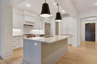 222 Ferndale Road S 207, Wayzata, MN 55391