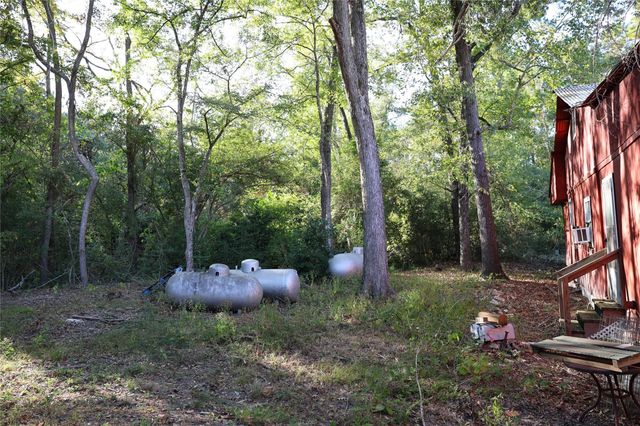2263 Fm 247, Midway, TX 75852