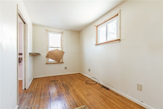 4 Sanford Place, Rochester, NY 14620