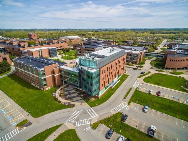 4 Sanford Place, Rochester, NY 14620