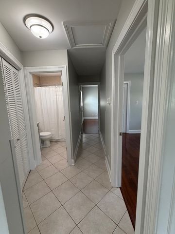 2204 Campbell Street, Rolling Meadows, IL 60008