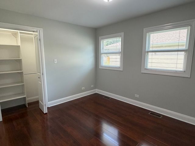 2204 Campbell Street, Rolling Meadows, IL 60008