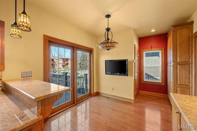 1215 Sunset Avenue, Richmond Heights, MO 63117