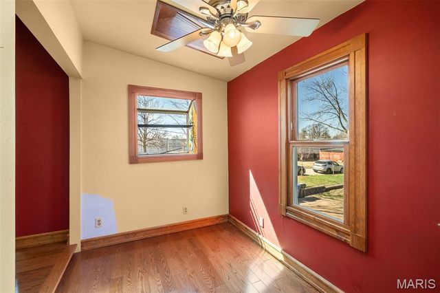 1215 Sunset Avenue, Richmond Heights, MO 63117