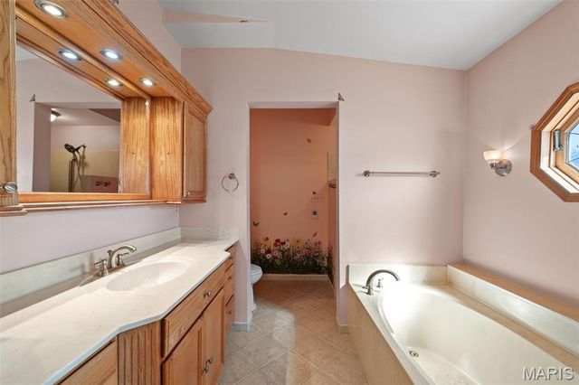 1215 Sunset Avenue, Richmond Heights, MO 63117