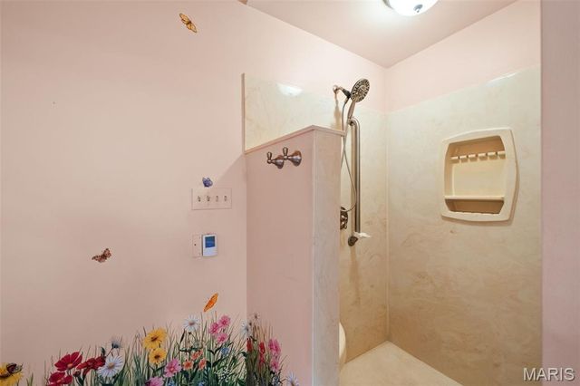 1215 Sunset Avenue, Richmond Heights, MO 63117