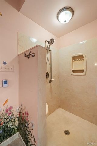 1215 Sunset Avenue, Richmond Heights, MO 63117