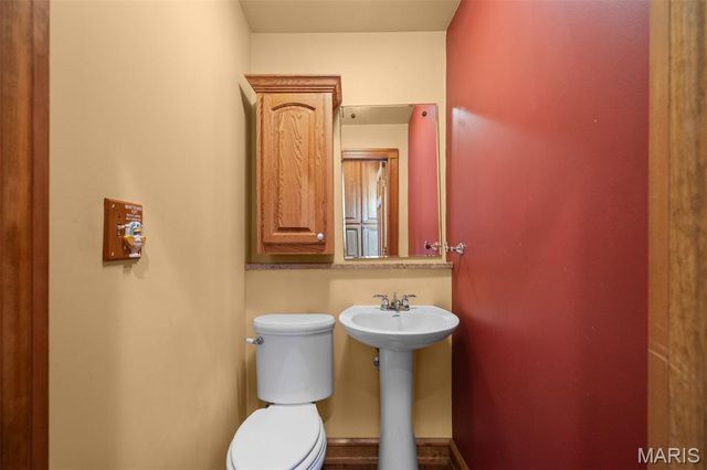 1215 Sunset Avenue, Richmond Heights, MO 63117