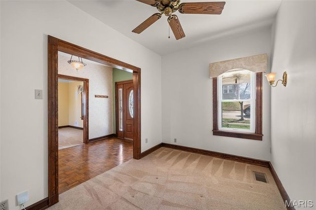 1215 Sunset Avenue, Richmond Heights, MO 63117