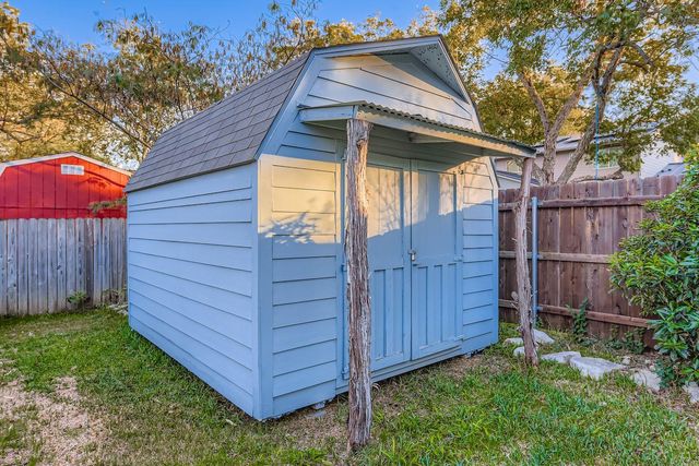 9201 HEATHERWOOD DR, Austin, TX 78748