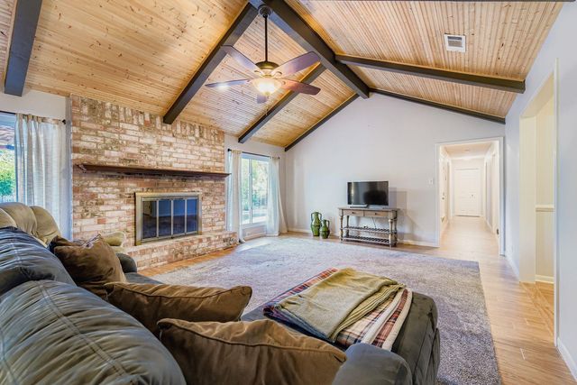 9201 HEATHERWOOD DR, Austin, TX 78748