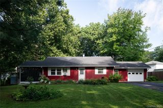 303 Sepasco Lake Drive, Rhinebeck, NY 12572