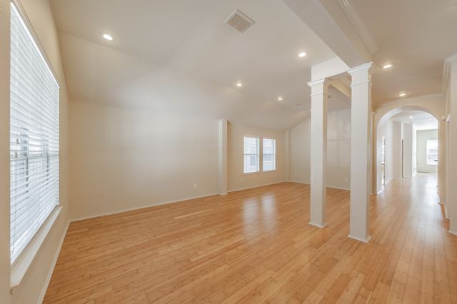 9853 Autumn Sage Drive, Fort Worth, TX 76108