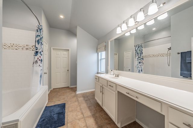 9853 Autumn Sage Drive, Fort Worth, TX 76108