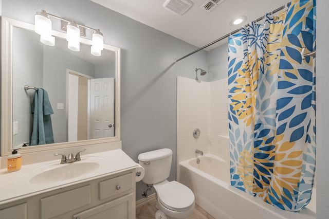 9853 Autumn Sage Drive, Fort Worth, TX 76108