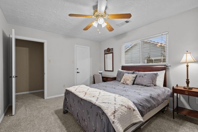 3414 Flickering Candle Drive, Spring, TX 77388