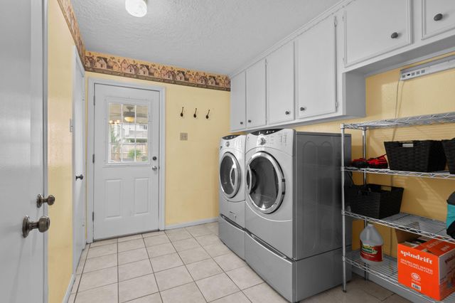 3414 Flickering Candle Drive, Spring, TX 77388