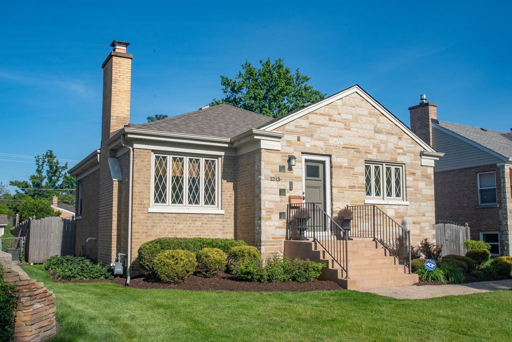1213 Kemman Avenue, La Grange Park, IL 60526 — photo 2